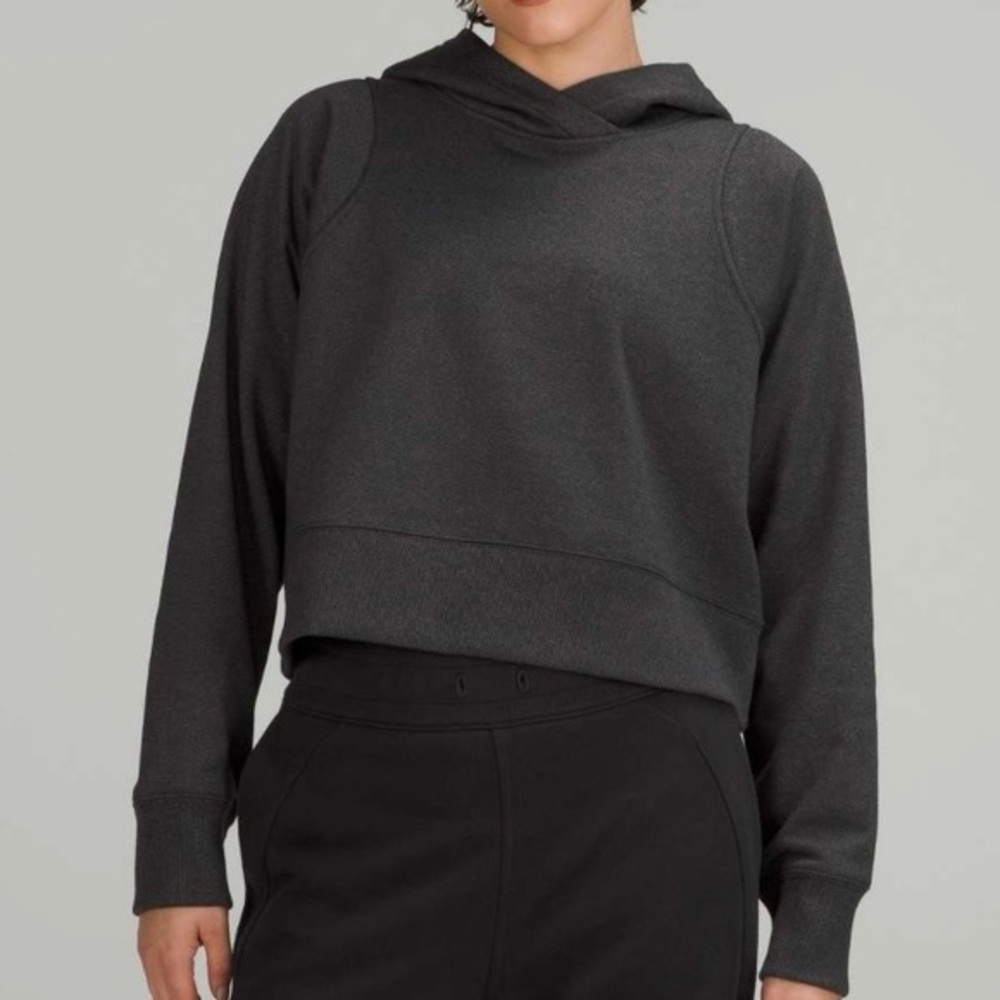 Lululemon Athletica Loungeful Cropped Hoodie in *Spark Black/Black W3GE3S Size 4